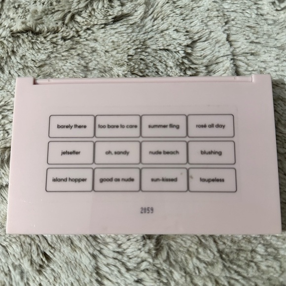 Laura Geller Nude Attitude Eyeshadow Palette - Picture 3 of 3